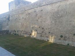Atti vandalici al Castello di re Manfredi