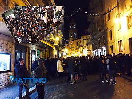 Checco Zalone manda in tilt Foggia, dove si è riversata tutta la provincia per vedere "Quo Vado?”