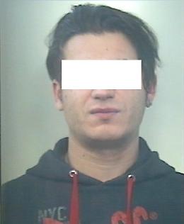 San Giovanni Rotondo, danno fuoco ad auto: arrestati due piromani