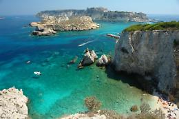 Renzi si vende il paradiso delle Tremiti alla Petroceltic per un piatto di lenticchie: vergogna!