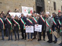 A Volterra la "rivolta" dei 100 sindaci, compresi quelli dei Monti dauni