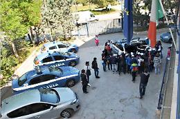 "Il poliziotto, un amico in più": gli studenti incontrano gli agenti di Manfredonia