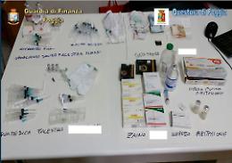 Doping nelle palestre, anche medicinali per cani per pompare i muscoli: arrestato un atleta cosentino