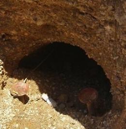 Corso Cairoli, si apre voragine: scoperto un tunnel che portava dritto alla banca