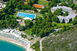 Pugnochiuso senz'acqua, la protesta dei turisti