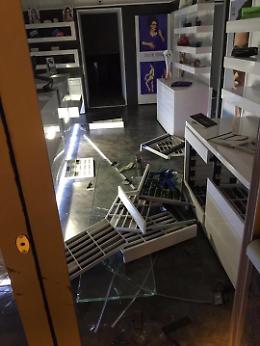 Foggia, furto all'Ottica del Re: bottino da quantificare 