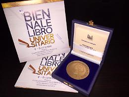 Potenza, la medaglia della Presidenza della Repubblica alla Biennale del libro universitario