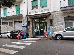 Finte operazioni: alla Clinica Luccioni gonfiavano le spese anche con complicazioni inesistenti. Ecco svelata la truffa: sei arresti