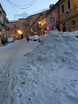Emergenza neve ad Avigliano: l’amministrazione Comunale parte in quarta e si ferma al nastro di partenza 