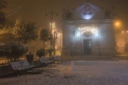 Monti dauni e Gargano ancora a letto con la neve e oggi niente scuola