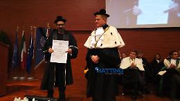 L'Università di Foggia laurea Ammaniti e spegne 18 candeline