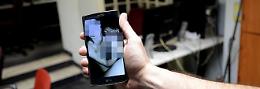 Revenge porn: ha mandato un video intimo ai figli della ex, arrestato