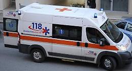 Bambino vola dalla finestra: è in gravi condizioni