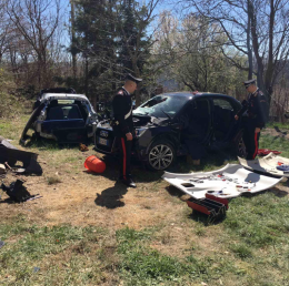 Nel meraviglioso bosco di Faeto un cimitero di auto rubate dove venivano nascoste anche armi e droga: 4 arresti