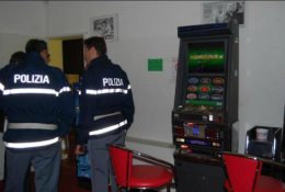 Capitanata: il Questore fa chiudere un bar e tre circoli privati, ricettacoli di pregiudicati 