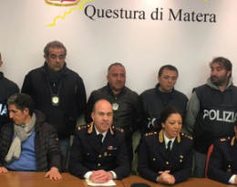 Tenta l'estorsione alla vigilia di Pasqua: arrestato il figlio di Ninì uaglio'