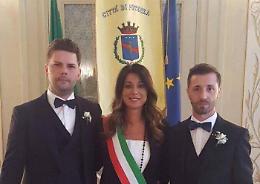 Lo sposo e lo sposo: a Potenza il primo matrimonio gay