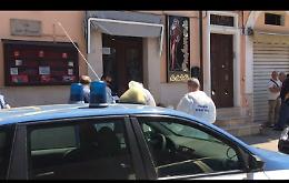 Duplice omicidio a San Severo, c'è un testimone oculare:  nella profumeria la suocera del boss