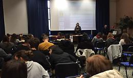 Progetto "Araba Fenice", l'affettività e il sesso spiegati agli studenti delle scuole foggiane  