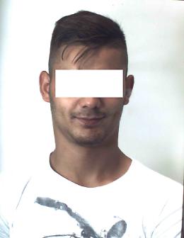 Duemila euro per la restituzione di una Fiat 500: arrestati omonimi cugini di San Severo