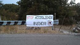 Manfredonia, gli immigrati "conquistano" la Montagna. Forza Nuova: «Stop all'accoglienza business»