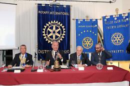 A Foggia i Rotary "praticano" Maritain: l'unità nella diversità, per un umanesimo integrale