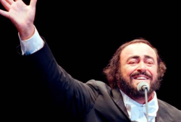E dopo Verona anche Matera ricorda il maestro Pavarotti