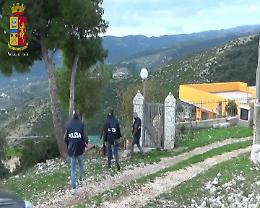 Mattinata, duro attacco  al patrimonio di 'Natale'