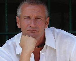 Foggia, Francesco Carofiglio presenta il suo ultimo romanzo: "Il maestro"