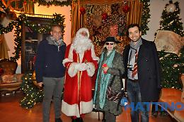Candela da Oscar, dove anche i maghi giocano con Babbo Natale