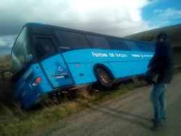 Il vento forte tra Lucera e Biccari fa "volare" l'autobus di Ferrovie del Gargano