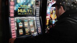 Monte Sant'Angelo, rubano slot-machine: due arresti