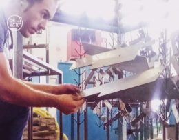 I problemi di Giuseppe sul posto di lavoro. Si continua a scavare nel passato del ragazzo trovato morto in un pozzo. L'autopsia consegnata per Pasqua