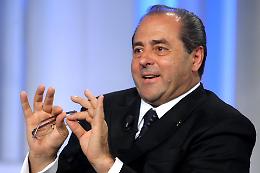 Escluso dalle liste Pd in Molise, Di Pietro attacca Renzi: «Preferisce avere rapporti con un pregiudicato»