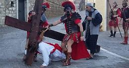 Pro Loco Filiano: «Grande partecipazione alla Via Crucis vivente»