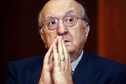 De Mita in ospedale: prognosi riservata per l'ex presidente del Consiglio 