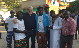 Dal ghetto ai campi senza caporali, Emiliano nell'Africa di San Severo: «Senza questi lavoratori l'agricoltura pugliese non potrebbe mai funzionare»