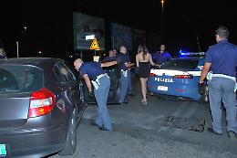 Foggia, retata di prostitute da parte della Polizia: ne becca 7 tra Via Ascoli e Via Napoli