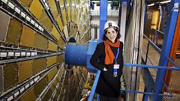 Cern, la conferenza a Potenza della dg Fabiola Giannotti è un successo