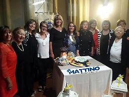 Staffetta tra le innerine foggiane con lo scambio del "collare" tra Emilia Soranna e Irene Bonassisa Campanella
