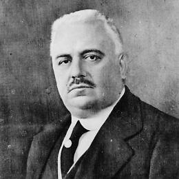 Oggi, 19 Luglio 1868,  a Melfi nasce Francesco Saverio Nitti: antifascista, Presidente del Consiglio dei ministri del Regno d'Italia