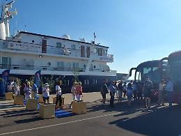 Good Morning, Manfredonia: c'è una nave di "paperoni" americani ansiosi di conoscerti