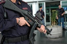 Omicidio tra migranti a Potenza, si cerca l'arma del delitto: un coltello o una bottiglia di vetro