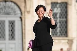 Il ministro della Difesa Elisabetta Trenta a Vico del Gargano per istituire lo Squadrone Eliportato Carabinieri "Cacciatori Puglia"