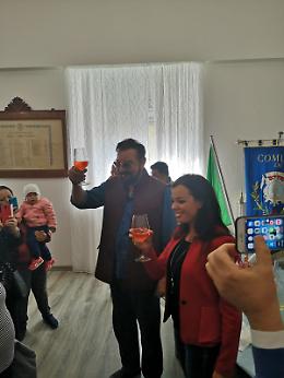 Bagno di folla per Kabir Bedi a Ruoti