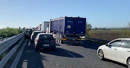 Audi contro portavalori, cinque feriti in un incidente sulla strada a scorrimento veloce per il Gargano