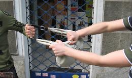 Via Monte San Michele, scippato marsupio: bottino da 2800 euro