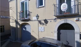 Picerno, avevano svaligiato due abitazioni e avevano caricato tutto su un Doblò. I carabinieri recuperano la refurtiva