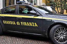 Matera, oltre 120.000 prodotti sequestrati tra cui articoli di bigiotteria e per la cura della persona