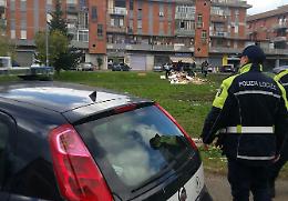 Pietre, petardi e bottiglie Molotov contro la Polizia locale di Foggia: un'Immacolata da guerriglia
